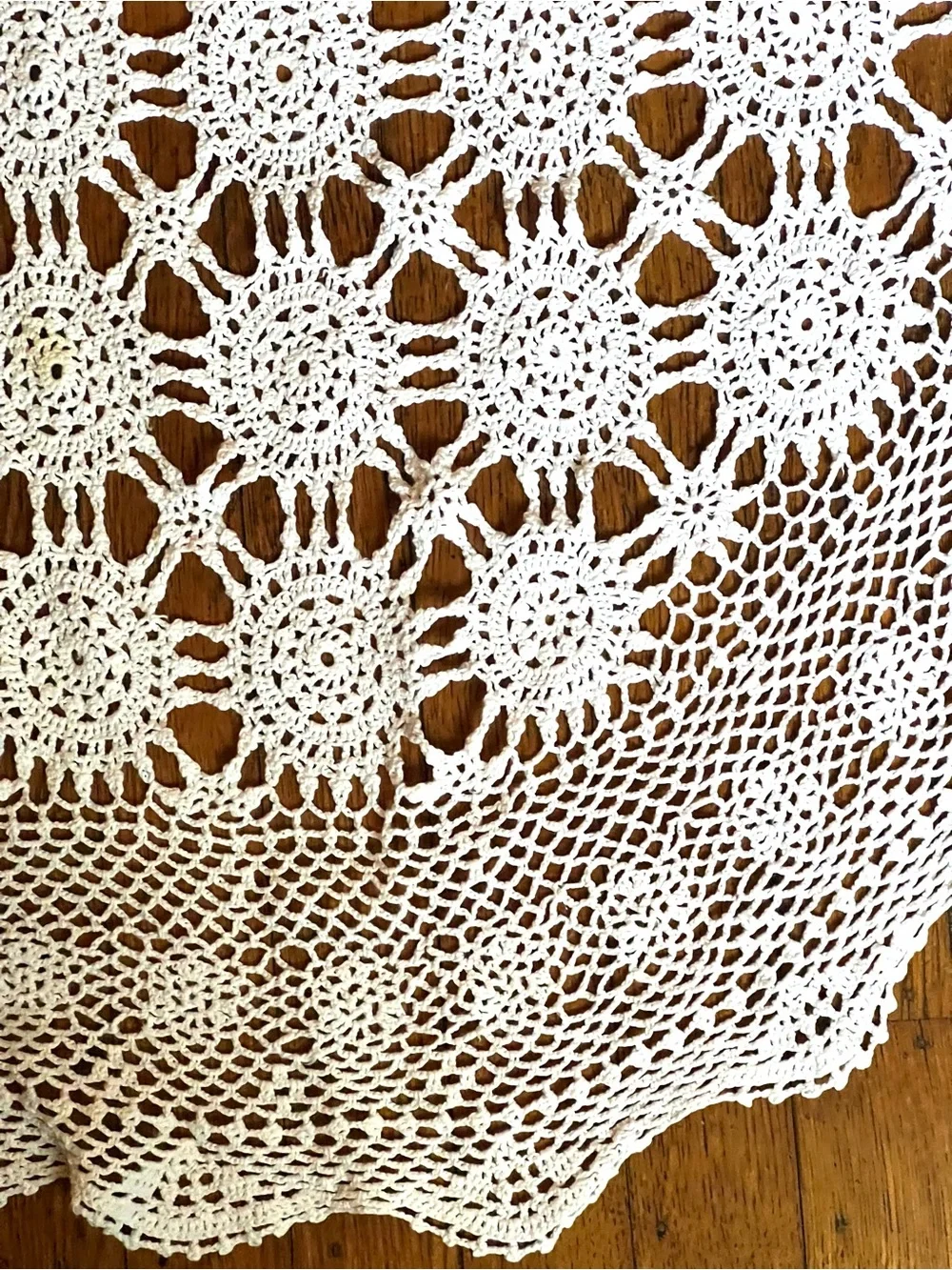 Handmade hand crouched